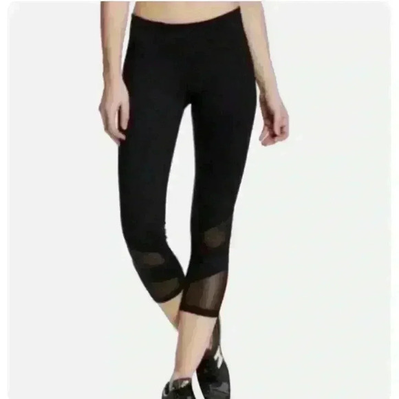 Zella Black Crop Legging W/Leg Mesh Design Size Small - Picture 1 of 9
